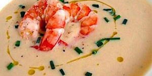 Soupe de Pois Chiches et sa Garniture de Crevettes