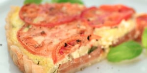 TARTE AUX TOMATES ET AUX TROIS FROMAGES D'ICI