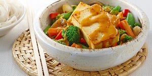 Photo de la Recette: TOFU CROUSTILLANT, SAUCE AUX ARACHIDES