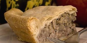 Photo de la Recette: Tourtière (meat pie)