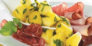 Photo de la Recette: Ananas Mariné et Charcuteries