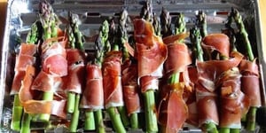Photo de la Recette: Asperge au Prosciutto Grillé et Parmesan sur le Barbecue