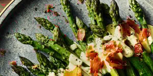 Asperges Rôties et Croustilles de Prosciutto
