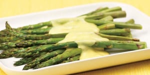 Photo de la Recette: Asperges Rôties Nappées de Sauce Hollandaise