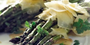 ASPERGES TIÈDES AU LOUIS D'OR