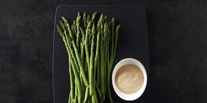 Photo de la Recette: Asperges Vertes et Trempette au Sésame