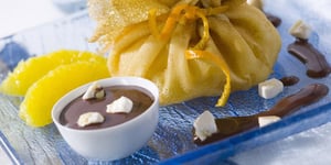 Photo de la Recette: Aumônières à L'orange Sauce Chocolat Nougat