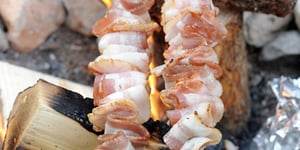 Photo de la Recette: Bacon en camping (sur le feu)