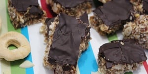 Photo de la Recette: Barres Tendres sans Cuisson Pomme-chocolat