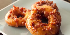 Photo de la Recette: Beignes au Caramel et Bacon