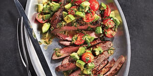 Photo de la Recette: Bifteck de Flanc sur le Barbecue et Salsa Tomates et Avocats