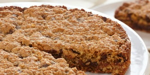 Photo de la Recette: BISCUIT GÉANT AU GRUAU ET AU CHOCOLAT