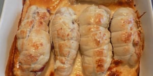 Photo de la Recette: Blanc de Poulet Farci Sauce Cancoillote