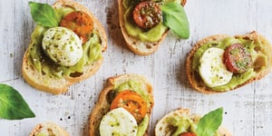 BOUCHÉES DE BOCCONCINI ET GUACAMOLE
