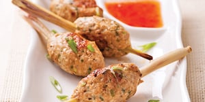 Photo de la Recette: Bouchées de Poulet sur Bâton de Citronnelle