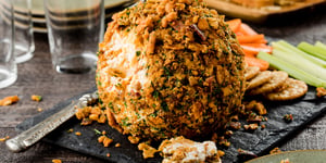 BOULE AU CHEDDAR ET AU BACON CROUSTILLANT