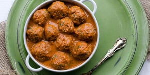 BOULETTES DE DINDON DANS UNE SAUCE ONCTUEUSE ET ÉPICÉE