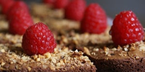Photo de la Recette: Brownies Chapeauté au Pralin & sa Framboise {Sans gluten}
