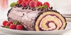 Bûche à la Crème de Mascarpone, Framboises et Chocolat