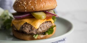 BURGER AU BOURSIN JUTEUX À SOUHAIT