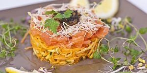 Photo de la Recette: Carpaccio de Légumes et Saumon Fumé pour une Entrée Colorée et Vitaminée