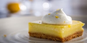 Photo de la Recette: Carrés au Citron Yuzu et aux Noix de Cajou