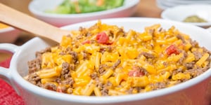 Photo de la Recette: Casserole de Macaroni au Cheddar et au Bœuf