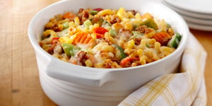 Casserole de Macaroni Gratiné aux Légumes et à la Viande