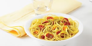 Photo de la Recette: Catelli® Sans Gluten Spaghetti aux Tomates Rôties et au Pesto