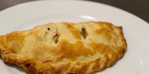 Photo de la Recette: CHAUSSONS À LA VIANDE – BUTTE PASTY DU MONTANA
