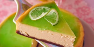 Cheesecake au chocolat Blanc, Citron Vert et Basilic
