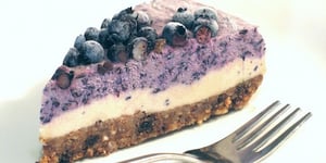 Photo de la Recette: Cheesecake Cru au Faux-mage aux Bleuets (myrtilles) sans gluten, sans produits laitiers