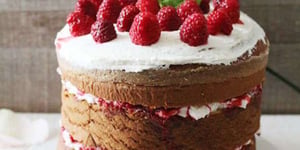 Photo de la Recette: FÊTES DES MÈRES: CHIFFON CAKE AUX FRAMBOISES & SIROP DE FRAMBOISES-ROSE