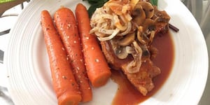 Photo de la Recette: Chop de Porc et Carottes Glacées