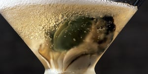 Photo de la Recette: Cocktail Oyster au Champagne et Huîtres