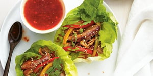 Photo de la Recette: Coupelles de Laitue au Porc et Poivrons