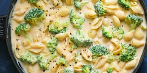 CREAMY BROCCOLI MAC ET FROMAGE