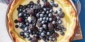 Crêpe Soufflée à la Crème Pâtissière et aux Petits Fruits