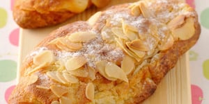 Croissants aux Amandes