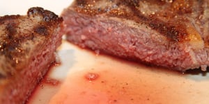 Cuire un Steak Parfaitement sur le BBQ