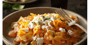 Photo de la Recette: FARFALLE CRÉMEUSES AUX POIVRONS ROUGES RÔTIS