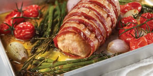 Filets de Porc Rôtis au Bacon Sauce à L'échalote Caramélisée