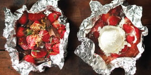 Photo de la Recette: FRAISES CHOCO-ÉRABLE EN PAPILLOTE