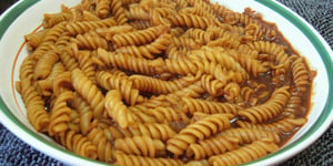 Fusillis au Jus de Tomate et Sauce Soya