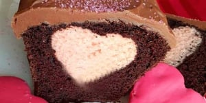 Photo de la Recette: GÂTEAU AU CHOCOLAT ET SON CŒUR CACHÉ POUR LA SAINT-VALENTIN