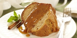 Gâteau aux Épices Glacé au Caramel