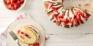 Photo de la Recette: Gâteau Bundt Sablé aux Fraises Piqué