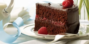 Gâteau Célébration au Chocolat et aux Framboises