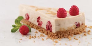 Photo de la Recette: Gâteau Léger au Fromage sans Cuisson au Caramel et Framboises
