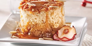 Photo de la Recette: Gâteau-Pouding aux Pommes, Sauce Sucre à la Crème D'Érable